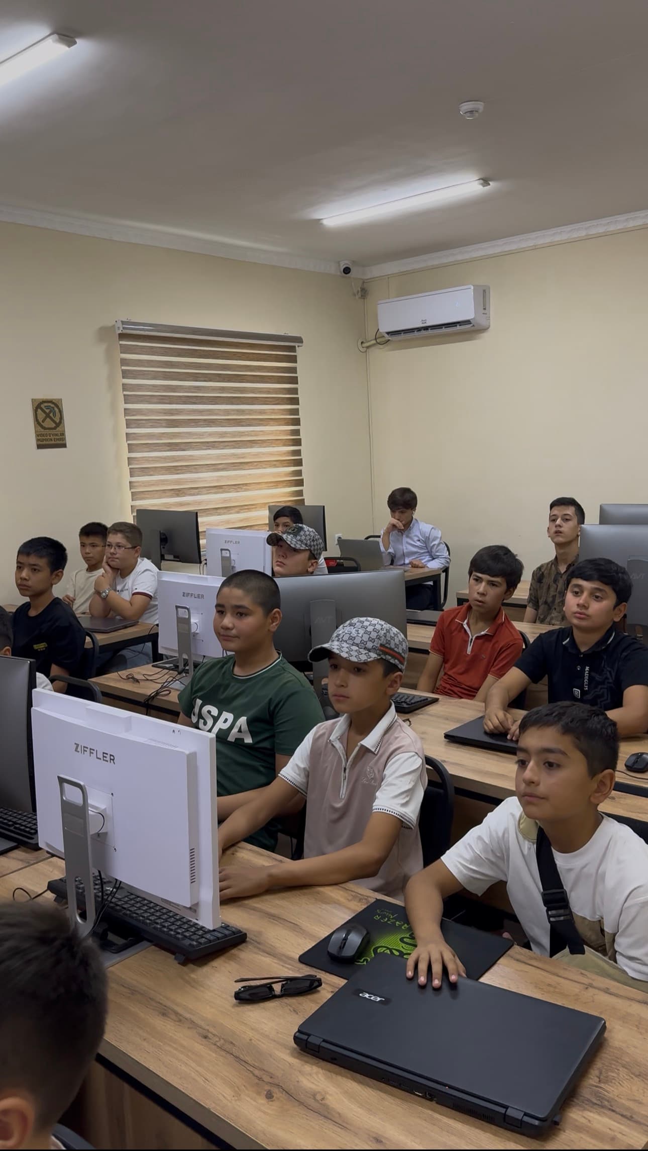 Open Web Academy galereya rasmi 150e61b8-f6dc-4ce5-a011-0a64522f066d